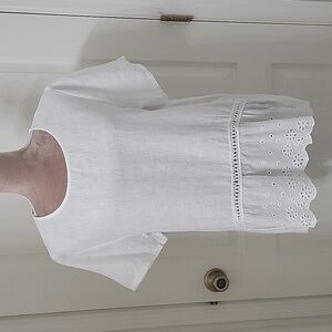 Terzo Millennio, Size L 100% Linen White Blouse, Eyelet Ruffled Front Hem